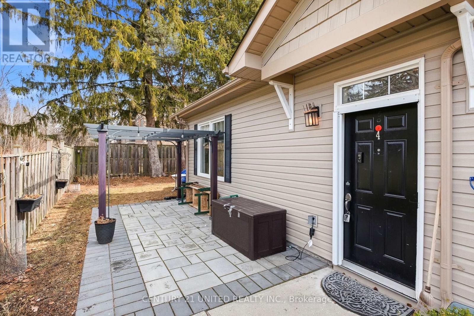 4 - 774 Ontario Street, Cobourg, Ontario  K9A 3C5 - Photo 6 - X12898492