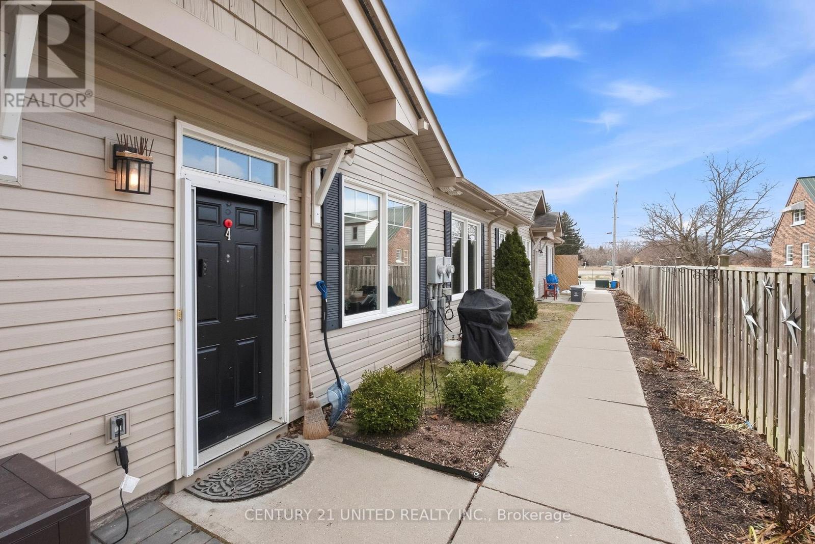 4 - 774 Ontario Street, Cobourg, Ontario  K9A 3C5 - Photo 5 - X12898492