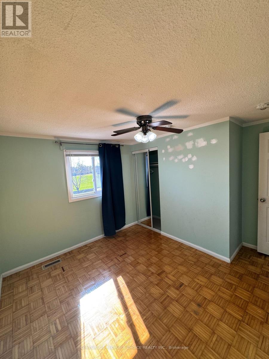 7610 Anaka Drive, Mississauga, Ontario  L4T 3H7 - Photo 15 - W12987104