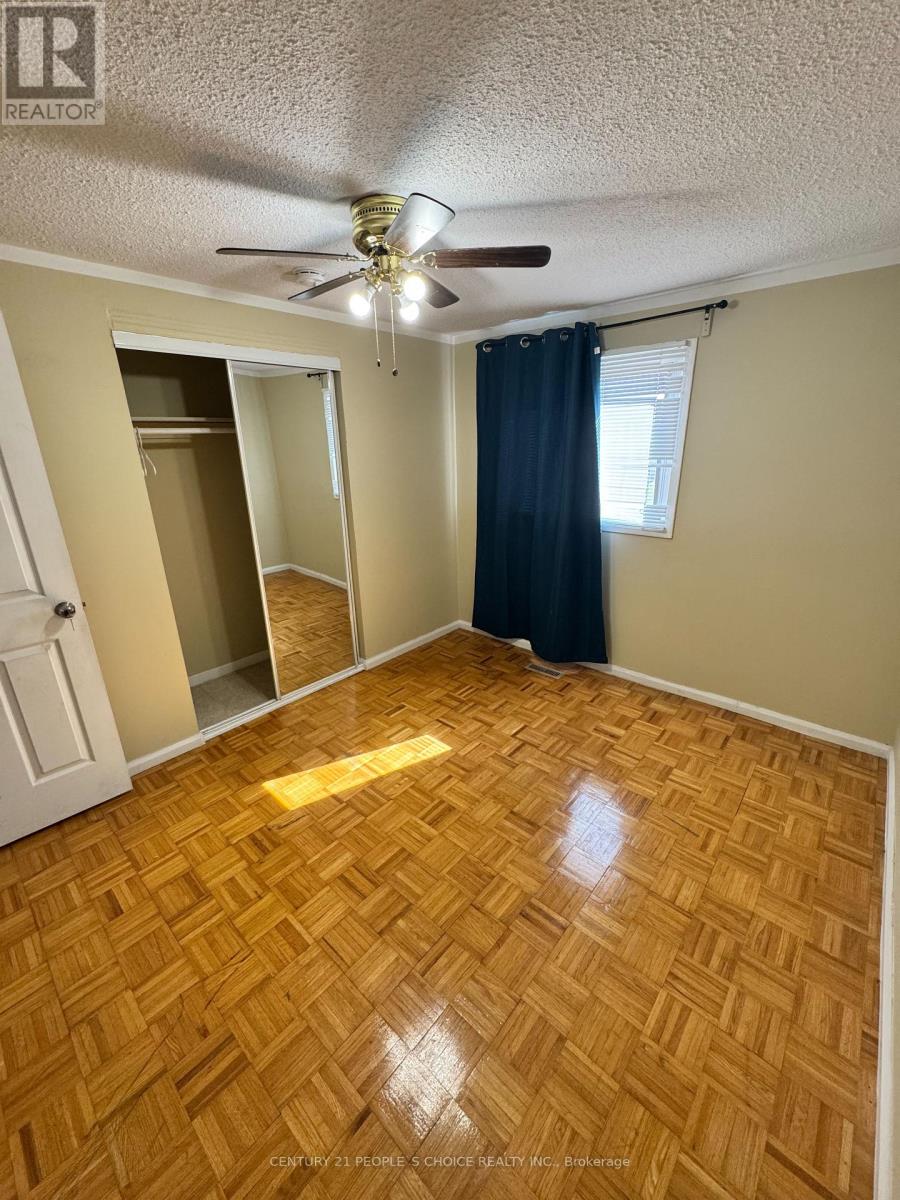 7610 Anaka Drive, Mississauga, Ontario  L4T 3H7 - Photo 24 - W12987104