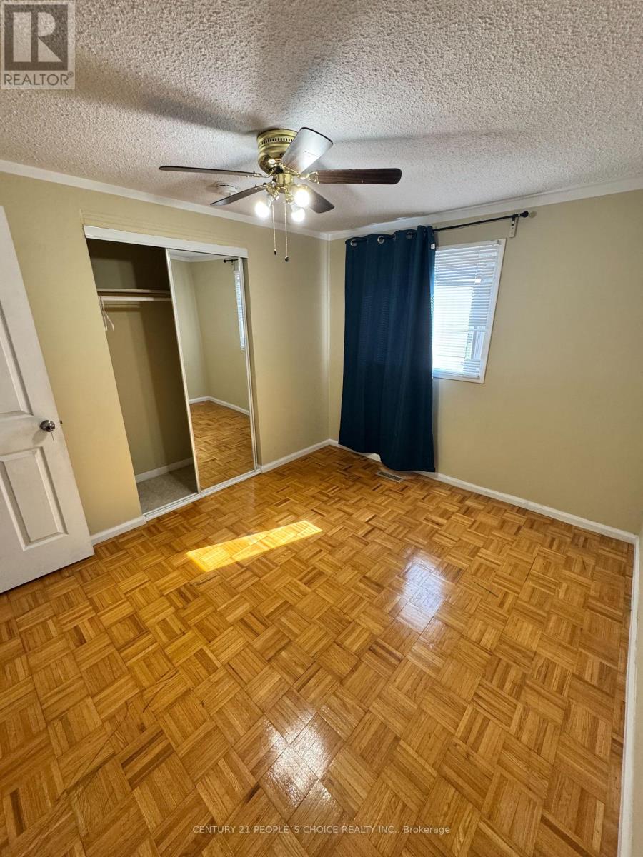 7610 Anaka Drive, Mississauga, Ontario  L4T 3H7 - Photo 25 - W12987104