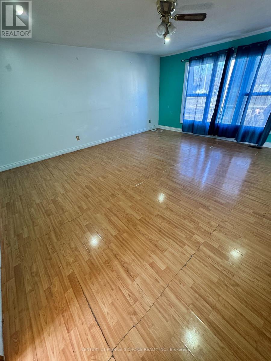 7610 Anaka Drive, Mississauga, Ontario  L4T 3H7 - Photo 26 - W12987104