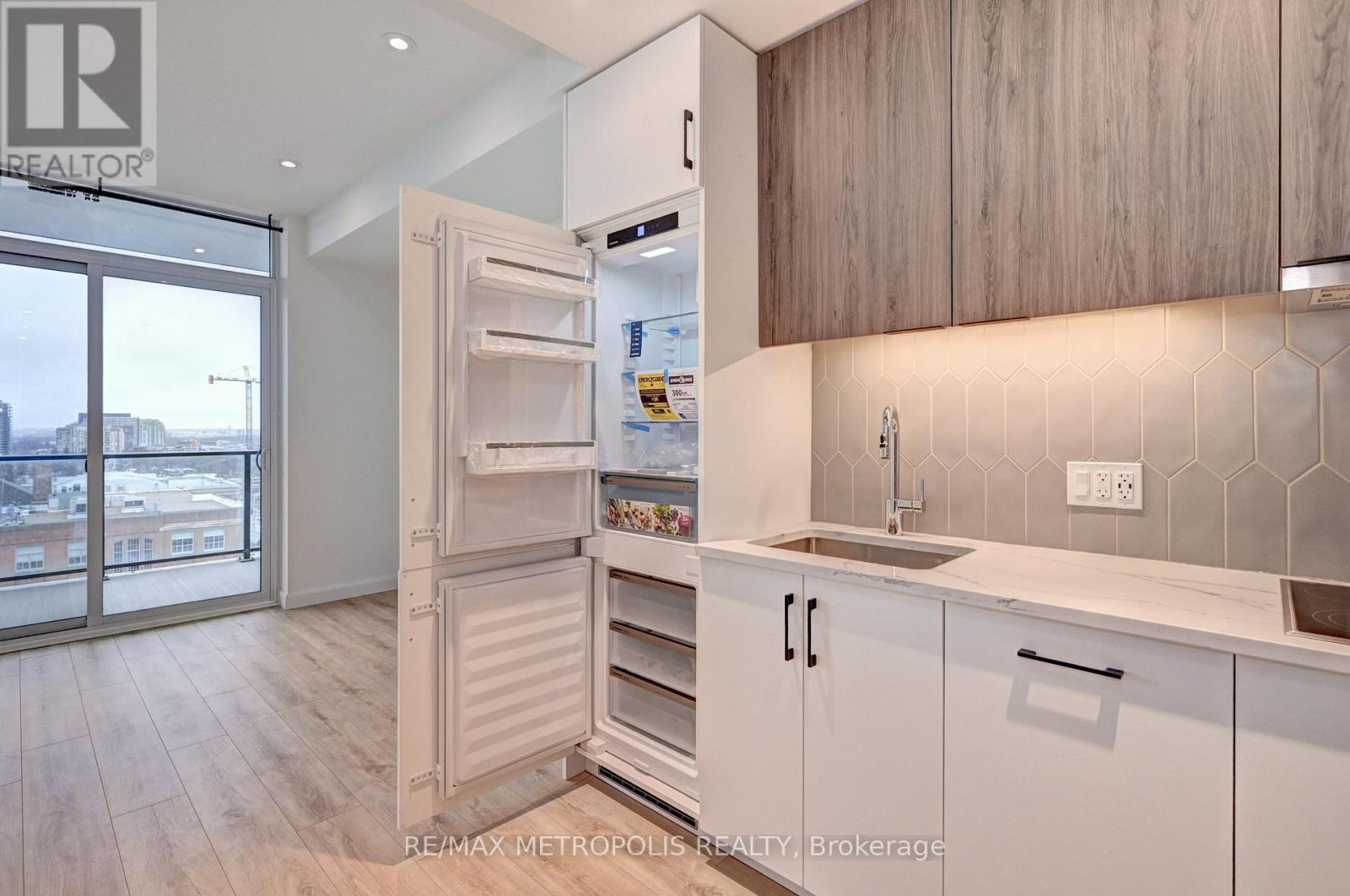 909 - 741 King Street W, Kitchener, Ontario  N2G 0E9 - Photo 15 - X12987114