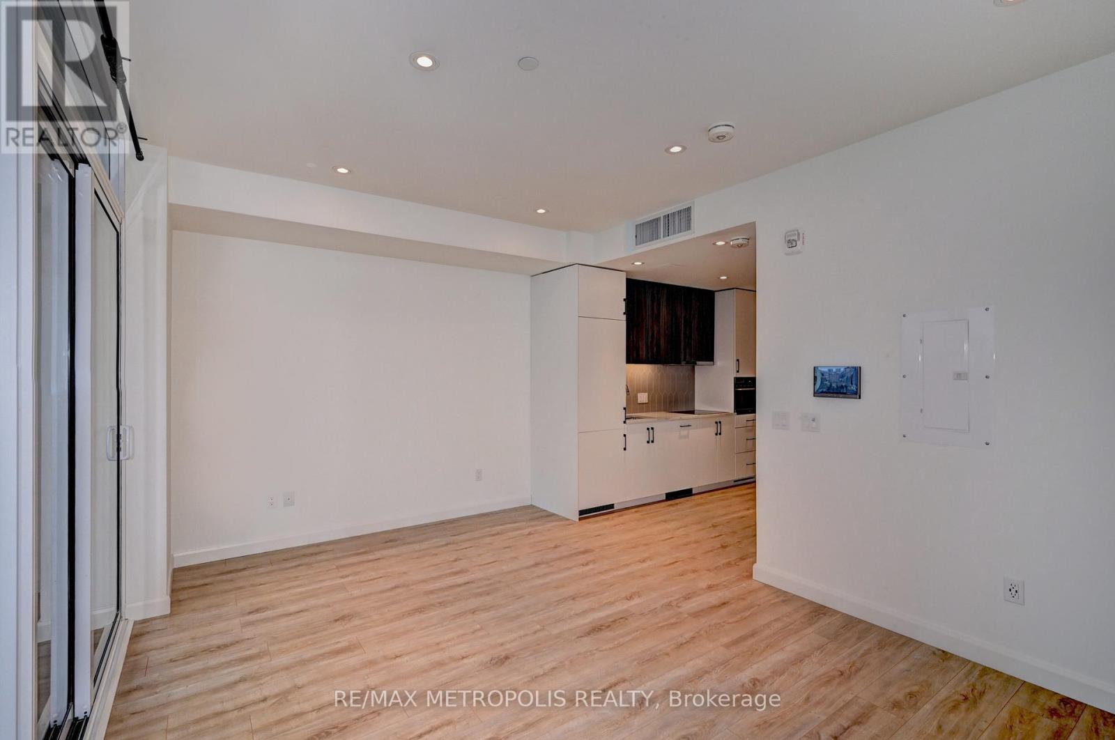 909 - 741 King Street W, Kitchener, Ontario  N2G 0E9 - Photo 24 - X12987114