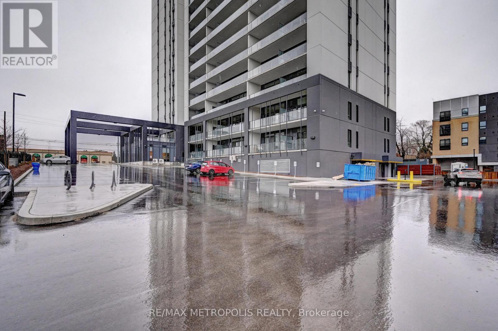 909 - 741 King Street W, Kitchener, Ontario  N2G 0E9 - Photo 3 - X12987114