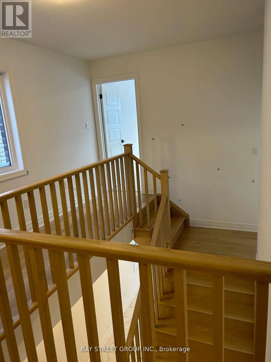 91 Milt Schmidt Street, Kitchener, Ontario  N2R 0T2 - Photo 9 - X12987152