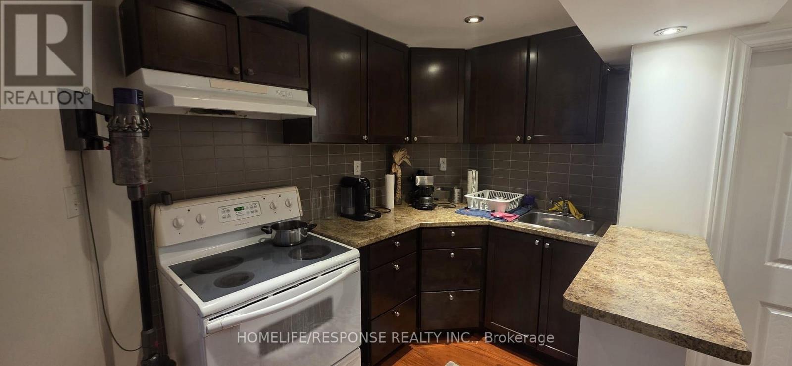 Bsmt - 3146 Angle Pass Drive, Mississauga, Ontario  L5M 7R5 - Photo 6 - W12806560