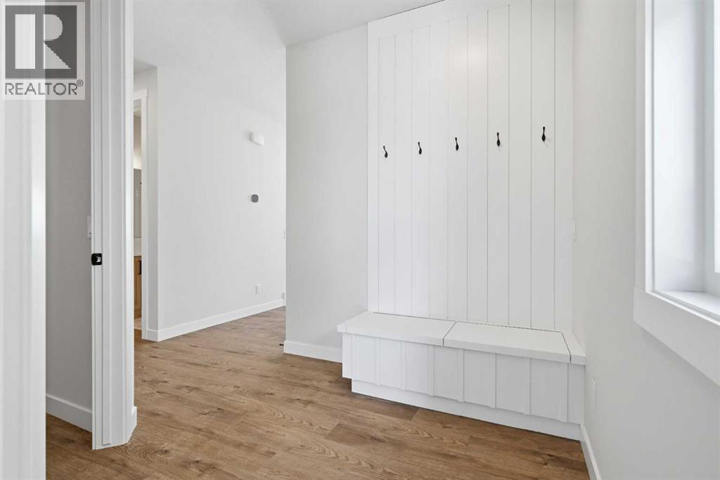 302 Kinniburgh Loop, Chestermere, Alberta  T1X 3C3 - Photo 3 - A2289506