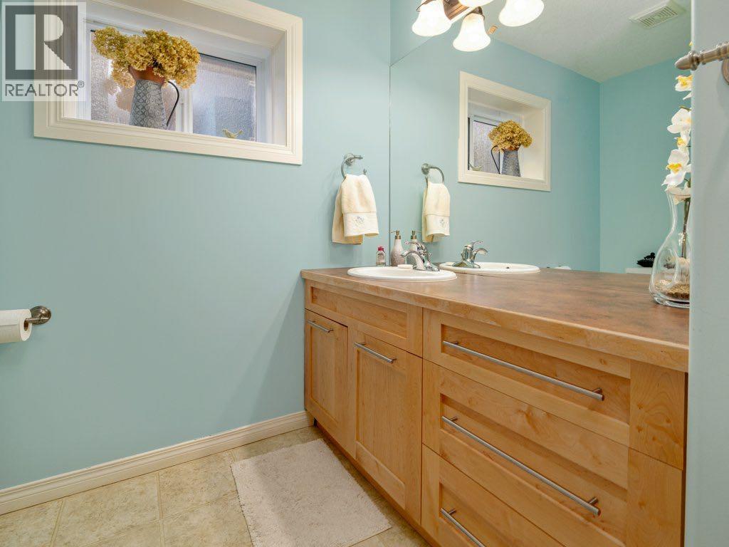 22 Riverstone Boulevard W, Lethbridge, Alberta  T1K 7X3 - Photo 35 - A2294225