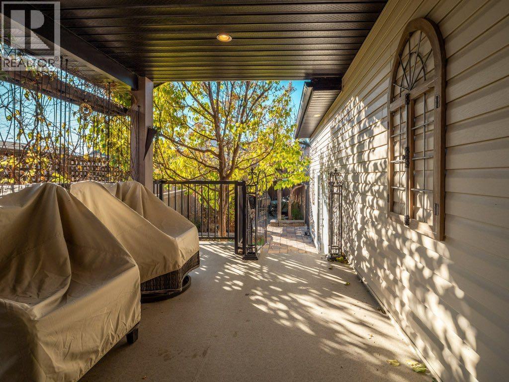 22 Riverstone Boulevard W, Lethbridge, Alberta  T1K 7X3 - Photo 37 - A2294225