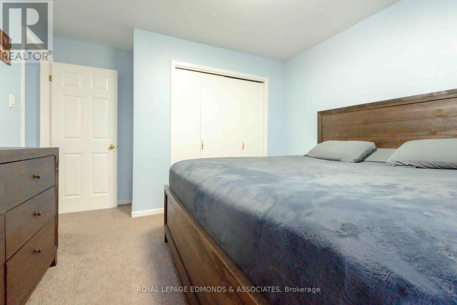 22 John Street, Petawawa, Ontario  K8H 1S4 - Photo 13 - X12987178