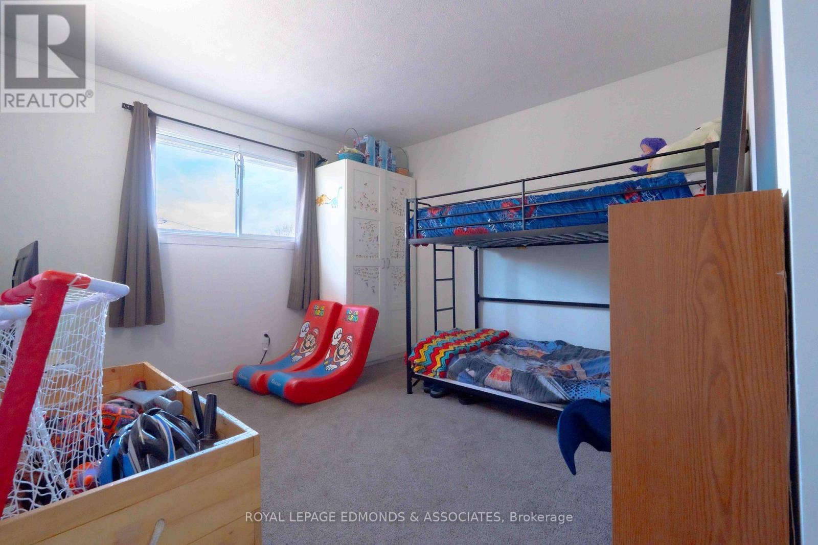 22 John Street, Petawawa, Ontario  K8H 1S4 - Photo 16 - X12987178