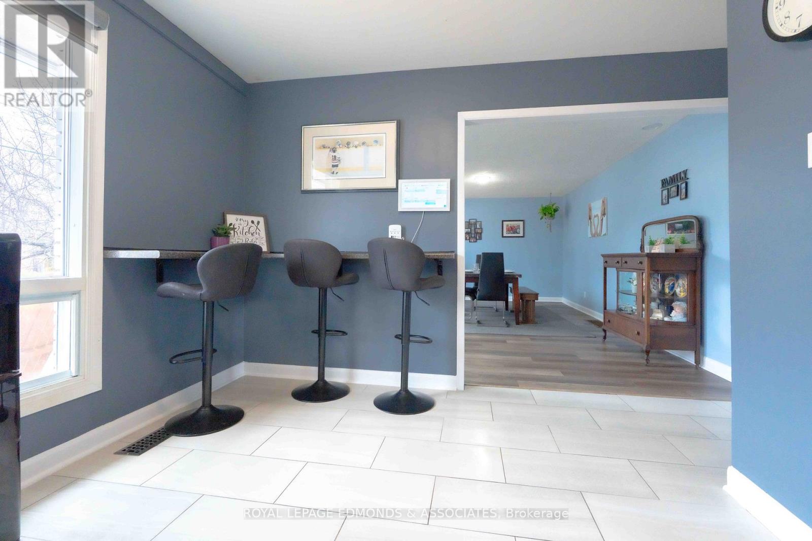 22 John Street, Petawawa, Ontario  K8H 1S4 - Photo 7 - X12987178