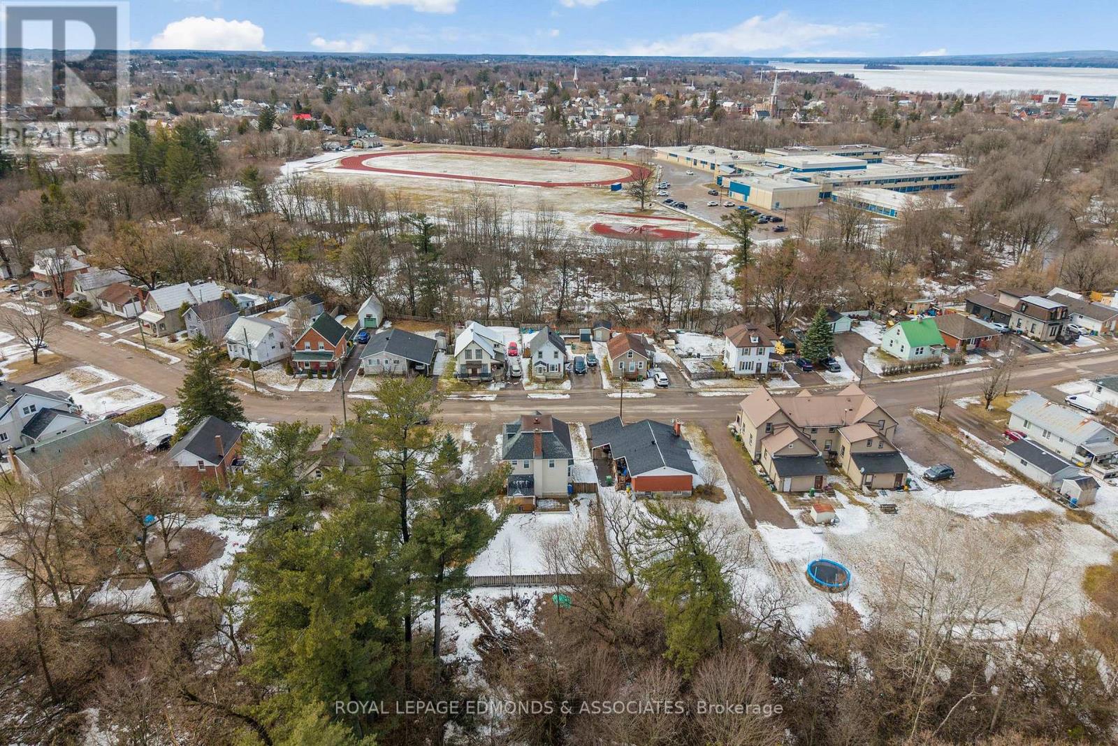 615 Moffat Street, Pembroke, Ontario  K8A 3Y2 - Photo 46 - X12987184