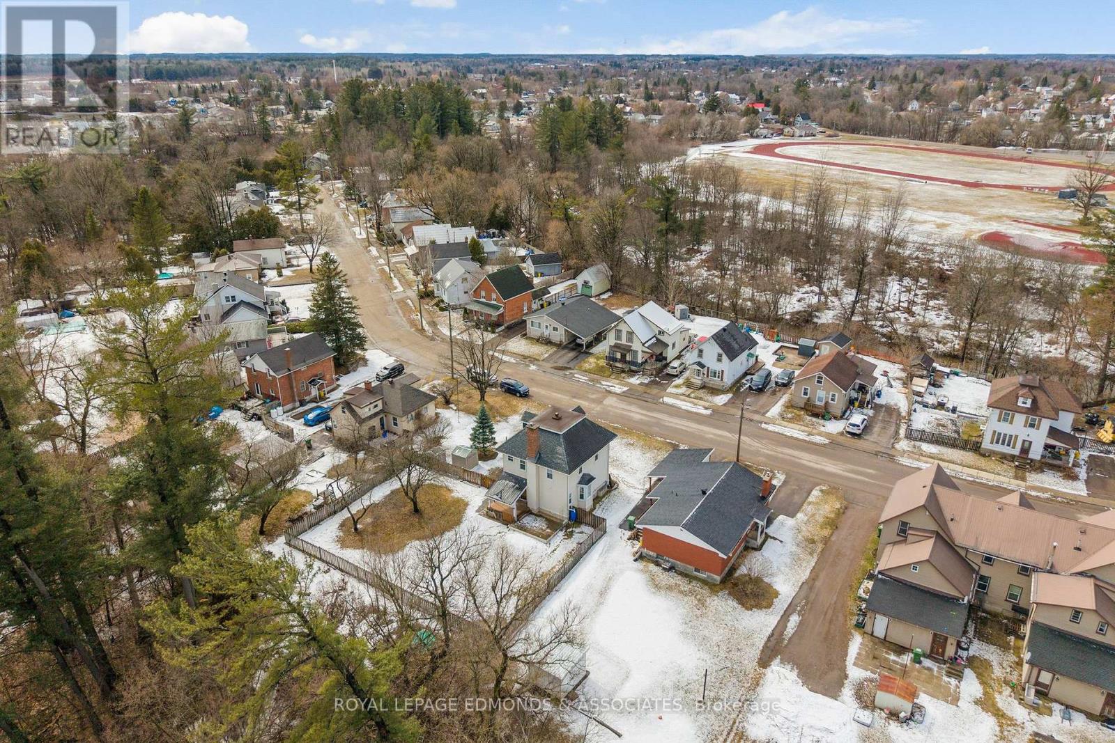 615 Moffat Street, Pembroke, Ontario  K8A 3Y2 - Photo 47 - X12987184