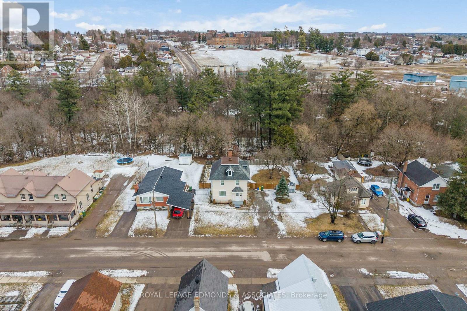 615 Moffat Street, Pembroke, Ontario  K8A 3Y2 - Photo 49 - X12987184