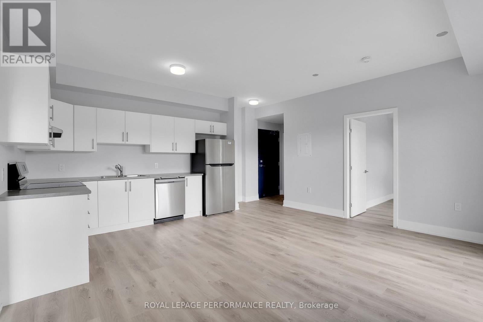 320 - 397 Codd's Road, Ottawa, Ontario  K1K 5C7 - Photo 14 - X12987186