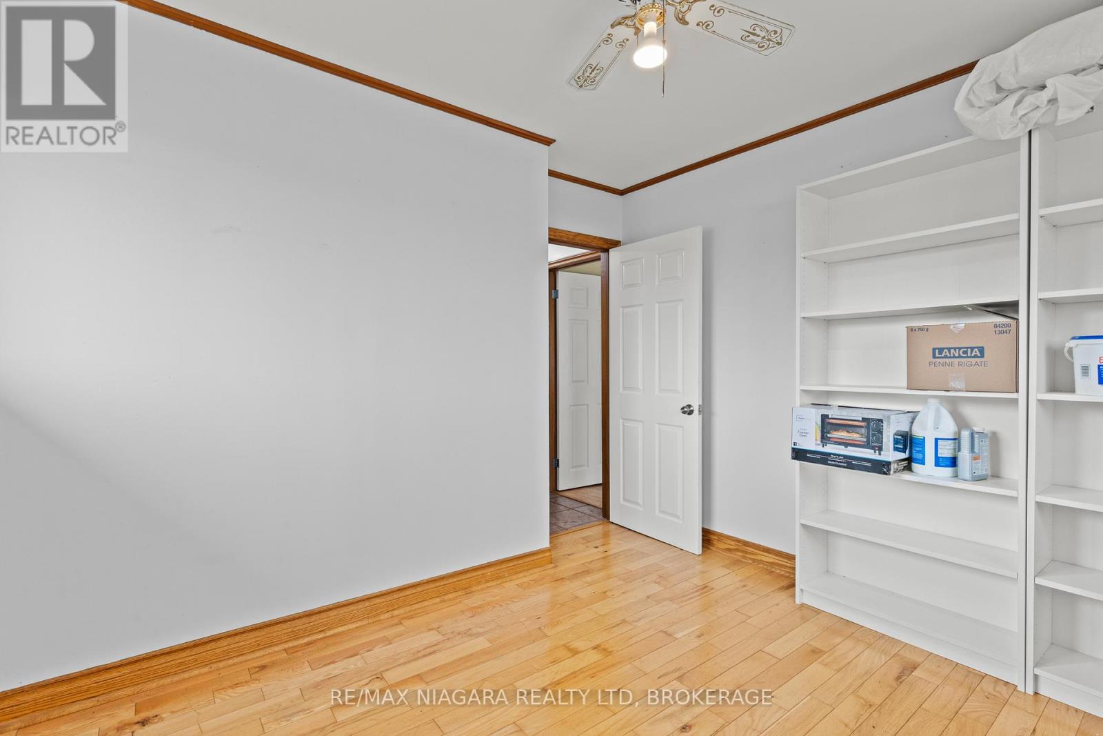 60826 Regional Rd 27 Road, Wainfleet (Marshville/winger), Ontario  L3B 5N6 - Photo 21 - X12987196