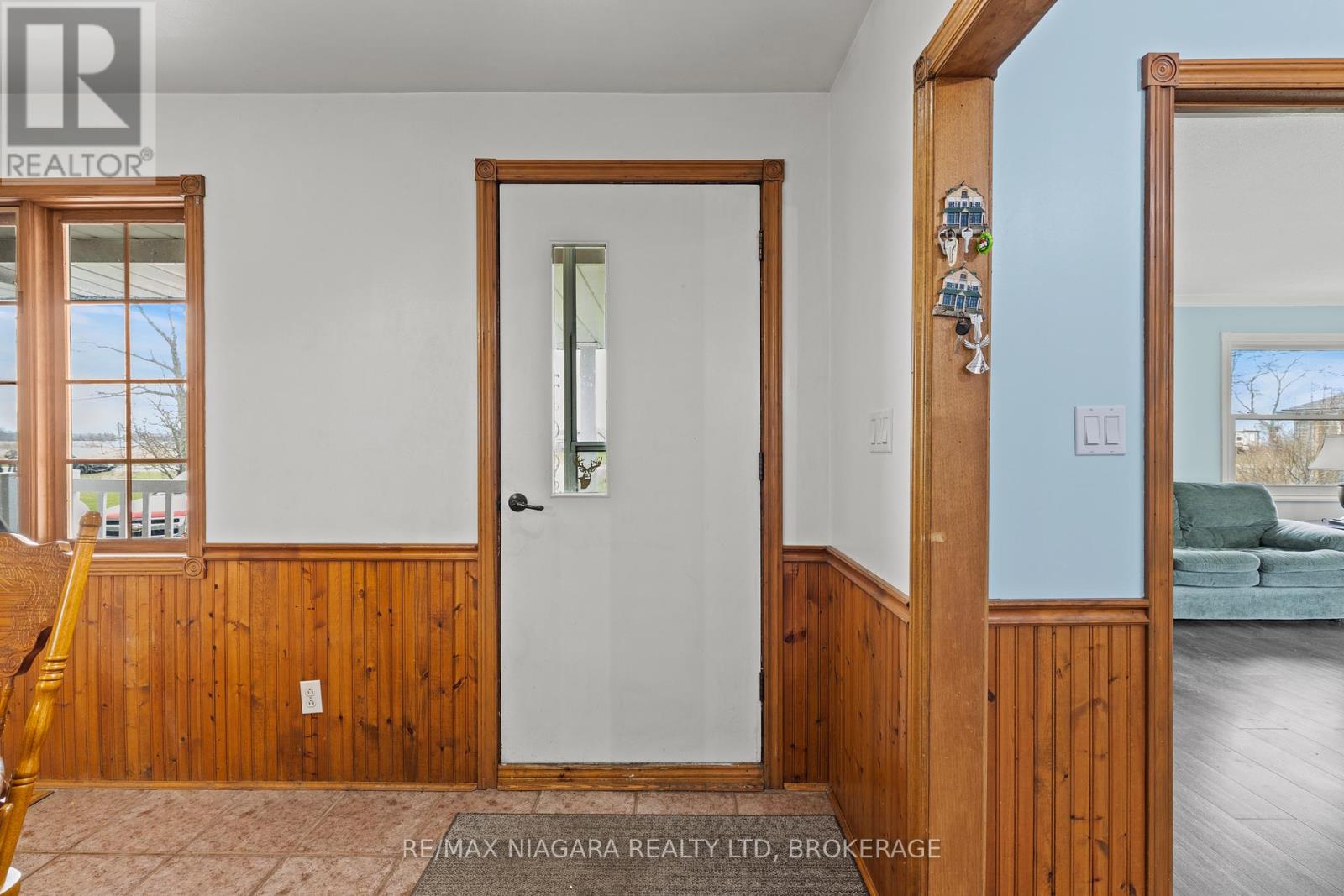 60826 Regional Rd 27 Road, Wainfleet (Marshville/winger), Ontario  L3B 5N6 - Photo 5 - X12987196