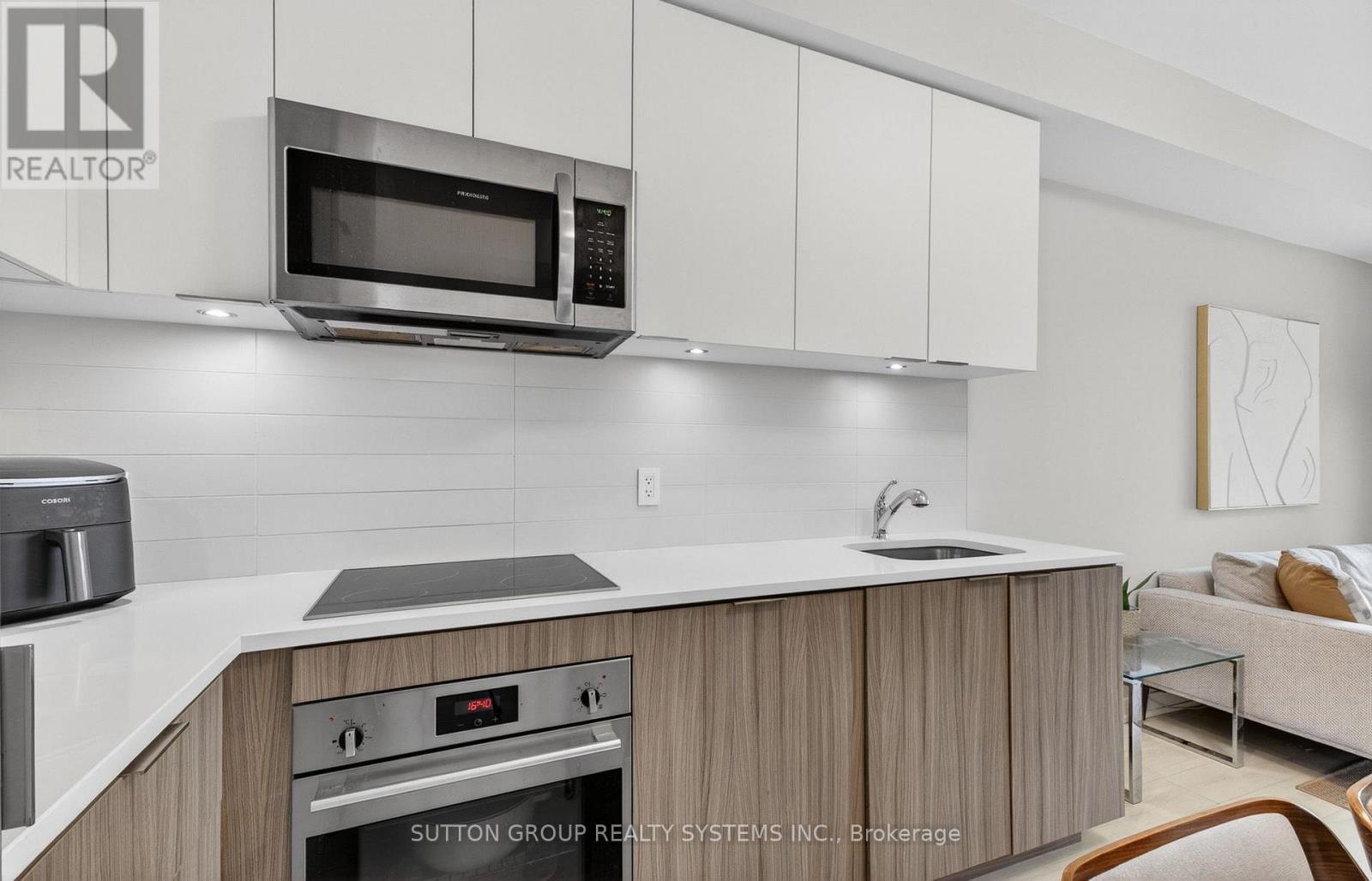 212 - 223 St Clair Avenue W, Toronto, Ontario  M4V 1R3 - Photo 11 - C12987202