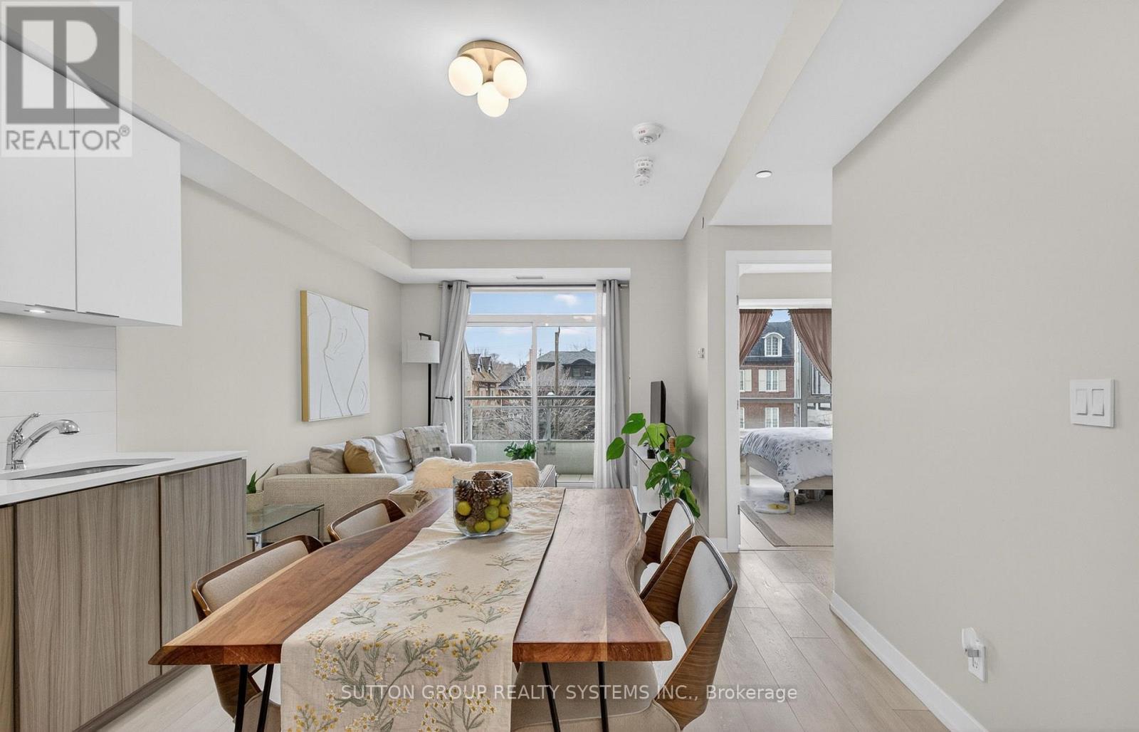 212 - 223 St Clair Avenue W, Toronto, Ontario  M4V 1R3 - Photo 13 - C12987202