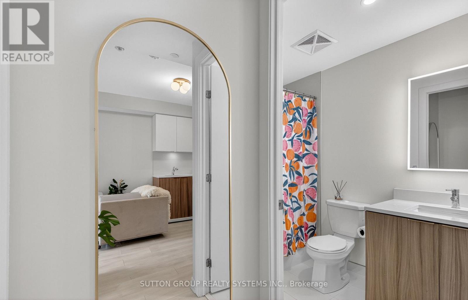 212 - 223 St Clair Avenue W, Toronto, Ontario  M4V 1R3 - Photo 20 - C12987202