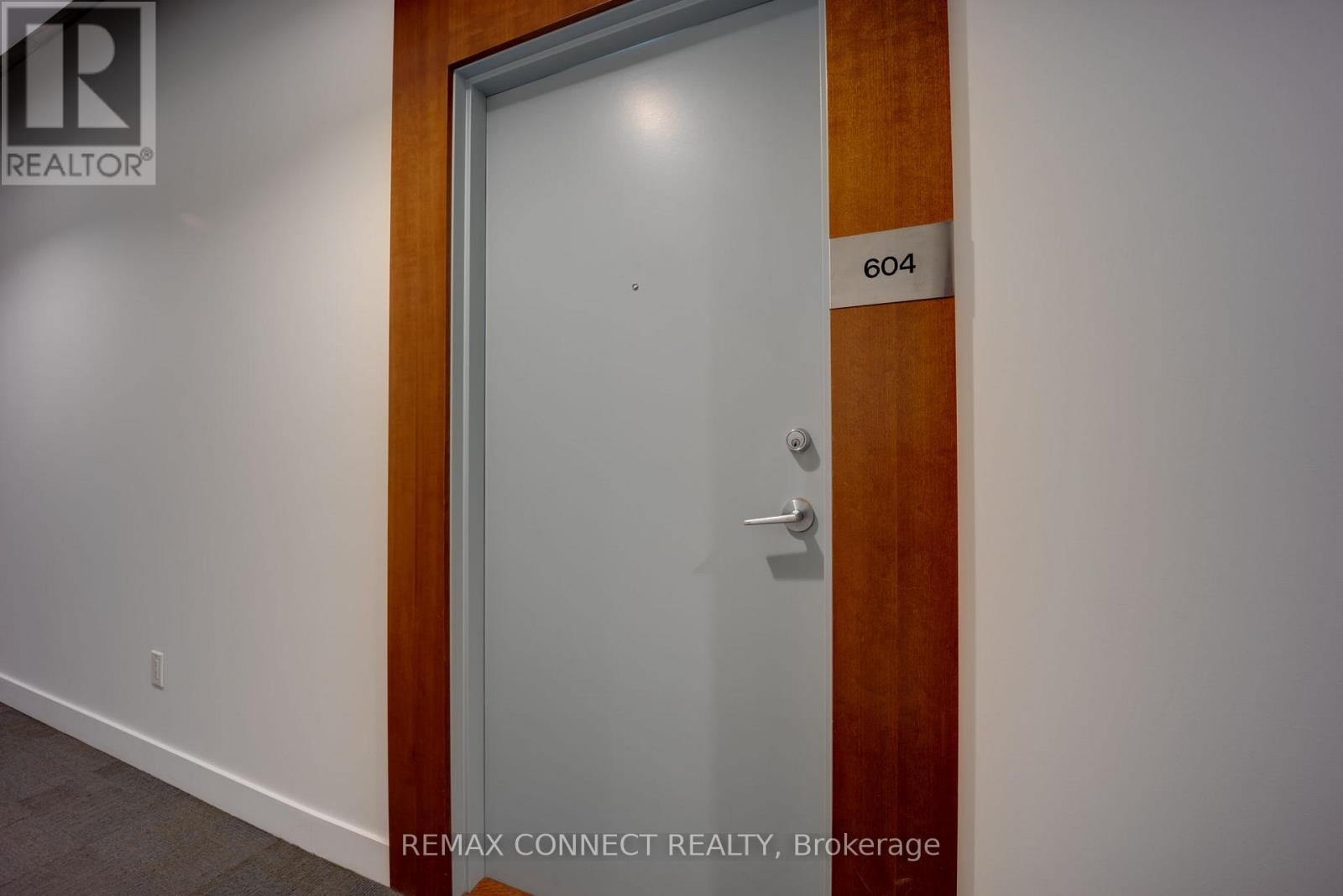 604 - 20 Stewart Street, Toronto, Ontario  M5V 1H6 - Photo 3 - C12987212