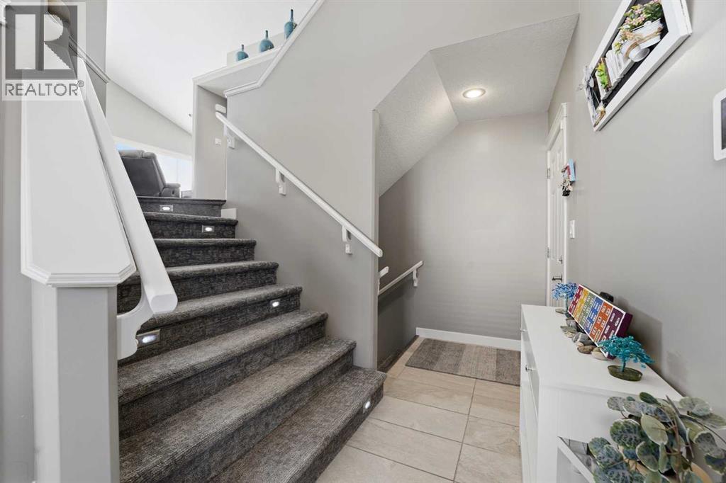 156 Kershaw Close, Red Deer, Alberta  T4P 0H4 - Photo 3 - A2301018