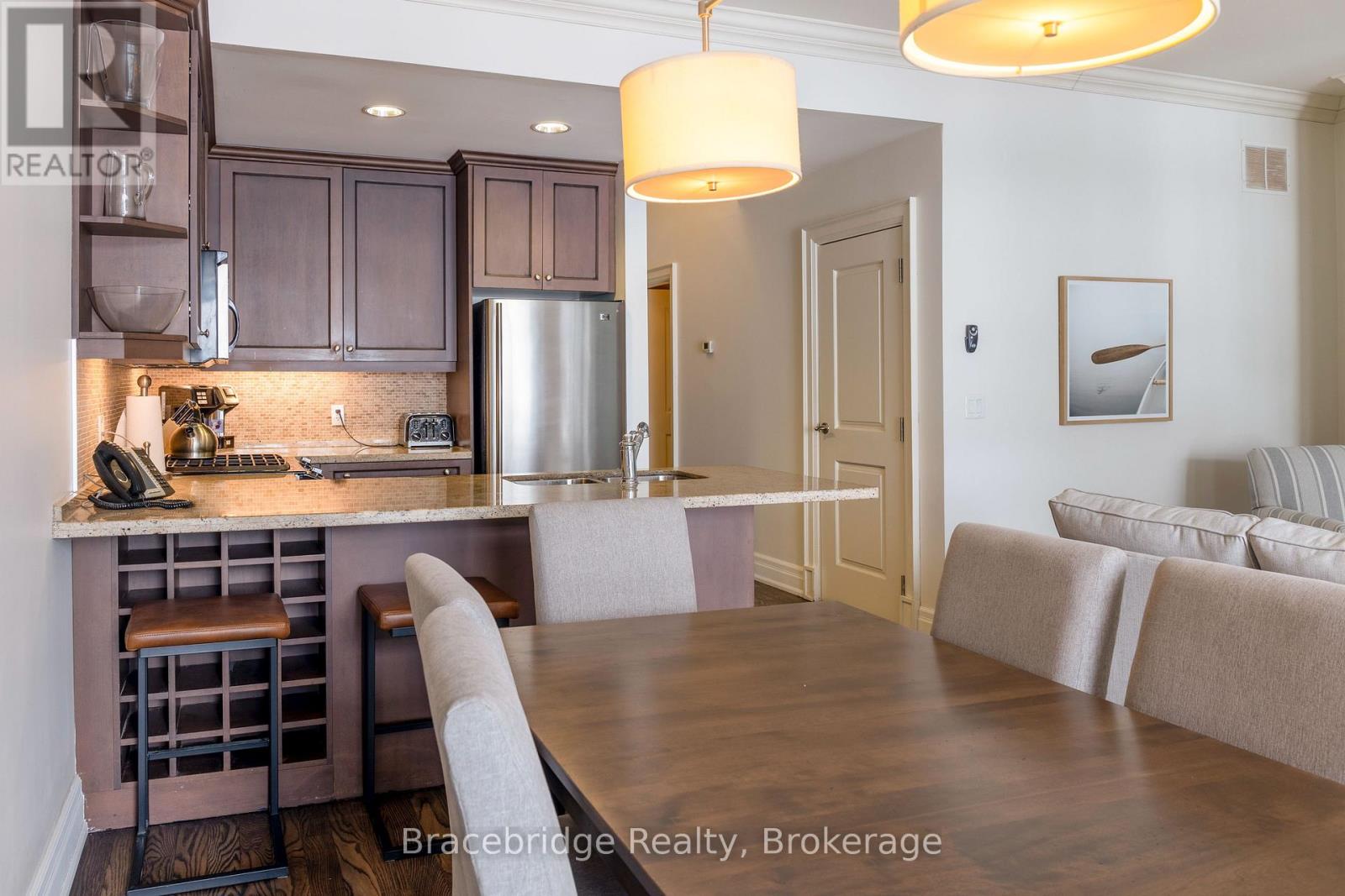 A201-A2 - 1869 Muskoka Rd 118 Highway W, Muskoka Lakes, Ontario  P1L 1W8 - Photo 6 - X12987208