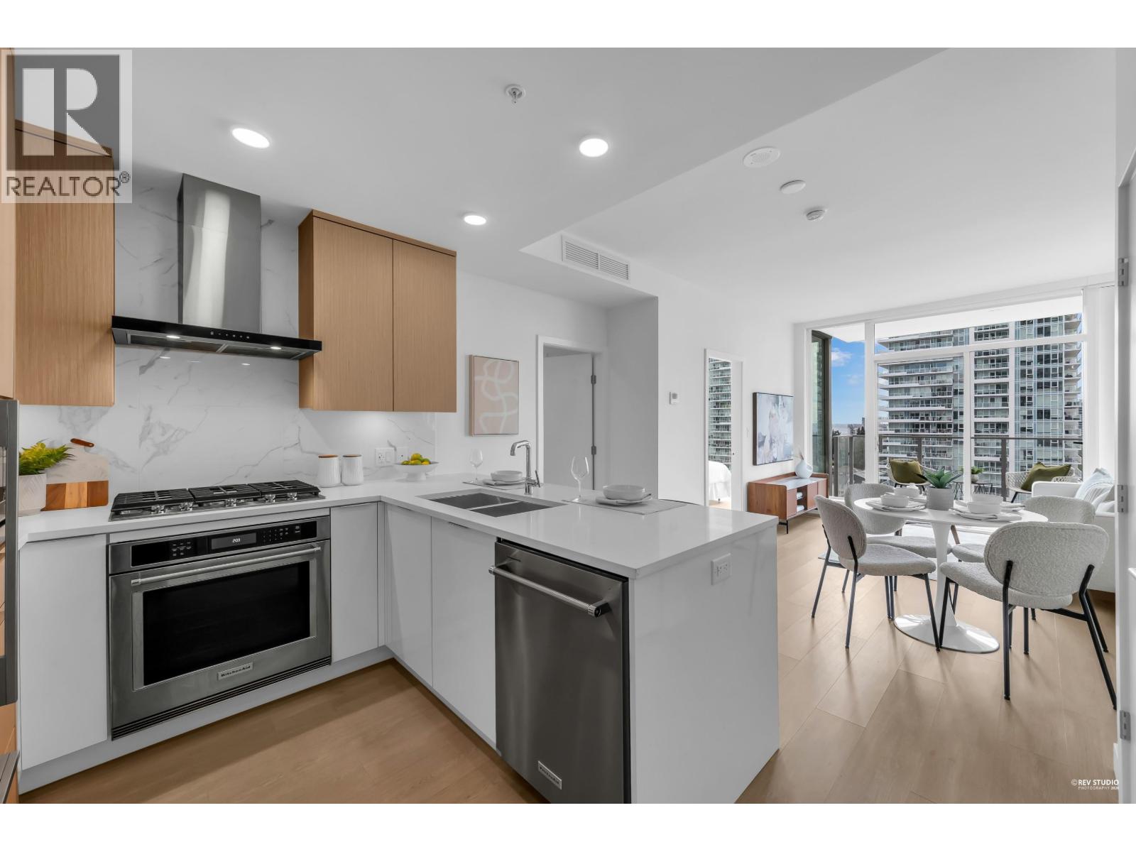 1107 699 Whiting Way, Coquitlam, British Columbia  V3J 0N7 - Photo 11 - R3106374