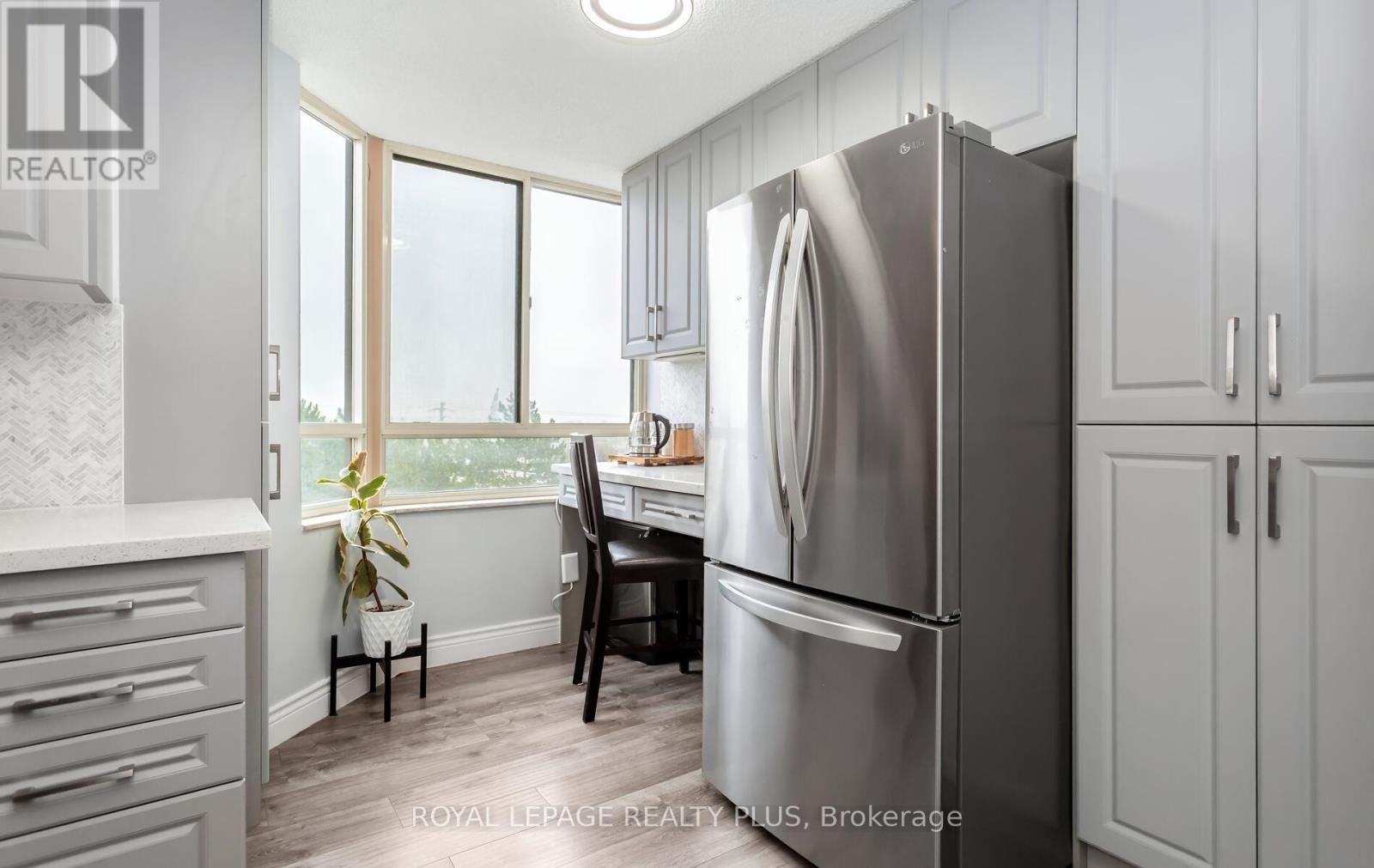 509 - 5 Lisa Street, Brampton, Ontario  L6T 4T4 - Photo 11 - W12966986