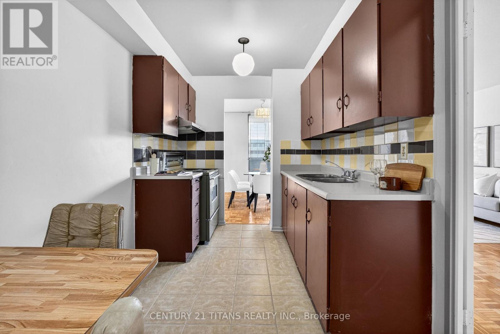 2903 - 1 Massey Square, Toronto, Ontario  M4C 5L4 - Photo 17 - E12987222