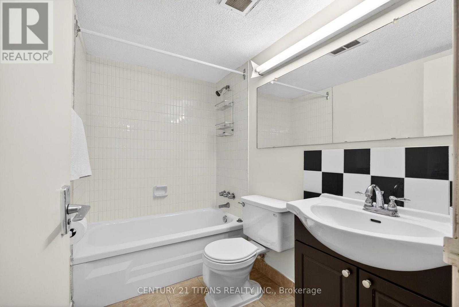 2903 - 1 Massey Square, Toronto, Ontario  M4C 5L4 - Photo 28 - E12987222