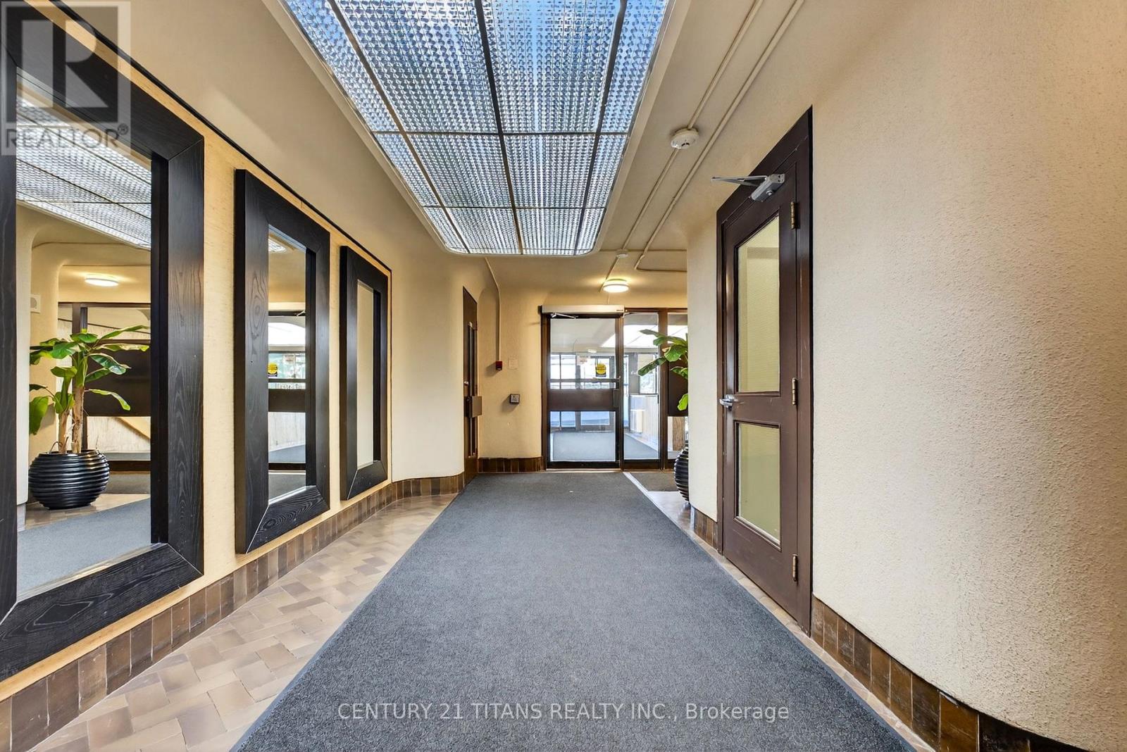 2903 - 1 Massey Square, Toronto, Ontario  M4C 5L4 - Photo 6 - E12987222