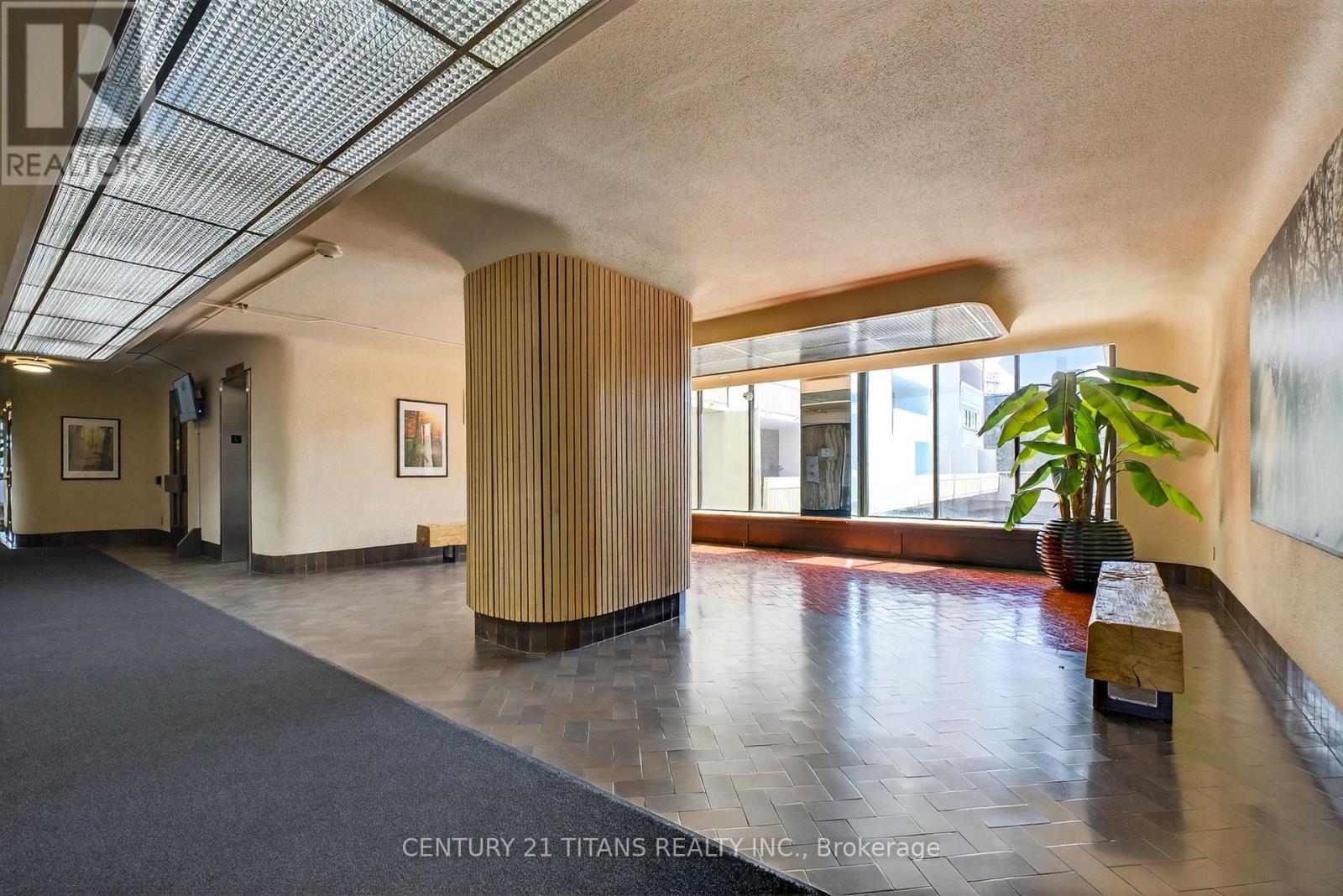 2903 - 1 Massey Square, Toronto, Ontario  M4C 5L4 - Photo 9 - E12987222