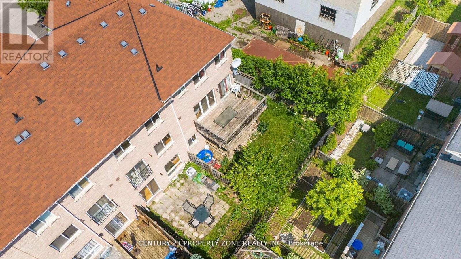 28 Seminoff Street, Toronto, Ontario  M1L 0B1 - Photo 5 - E12987248