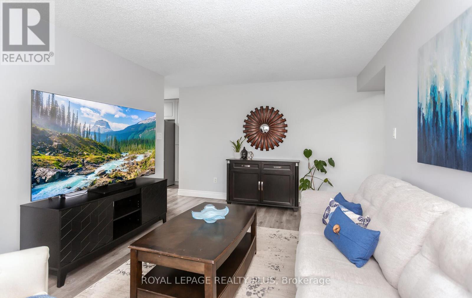 509 - 5 Lisa Street, Brampton, Ontario  L6T 4T4 - Photo 5 - W12966986