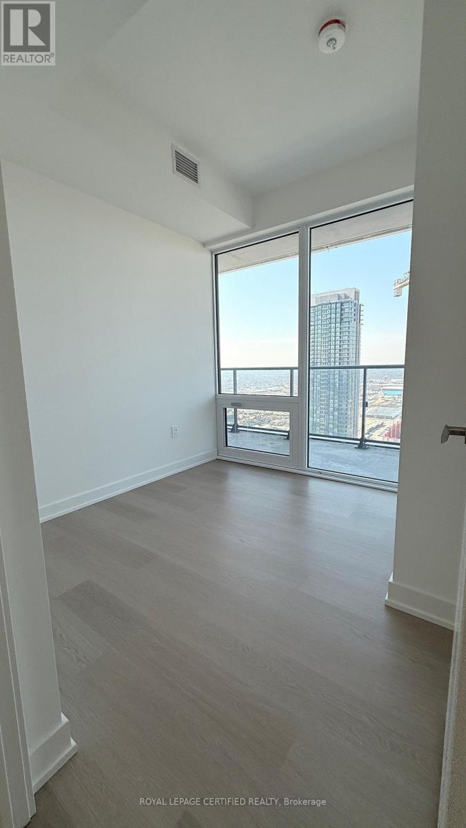 3411 - 448 Burmhamthorpe Road, Mississauga, Ontario  L5B 4M6 - Photo 12 - W12987162