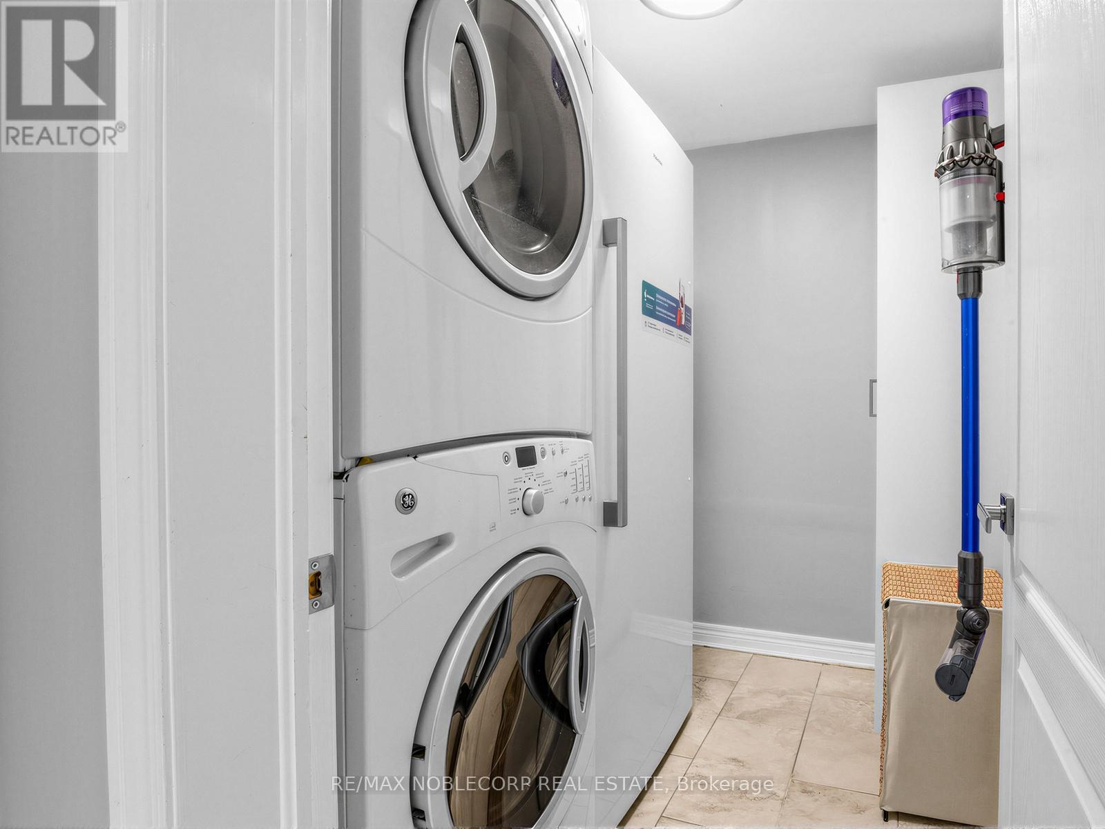 479 Greig Circle, Newmarket, Ontario  L3Y 8S7 - Photo 16 - N12987210