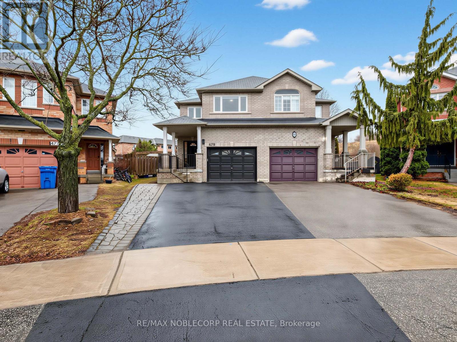 479 Greig Circle, Newmarket, Ontario  L3Y 8S7 - Photo 2 - N12987210