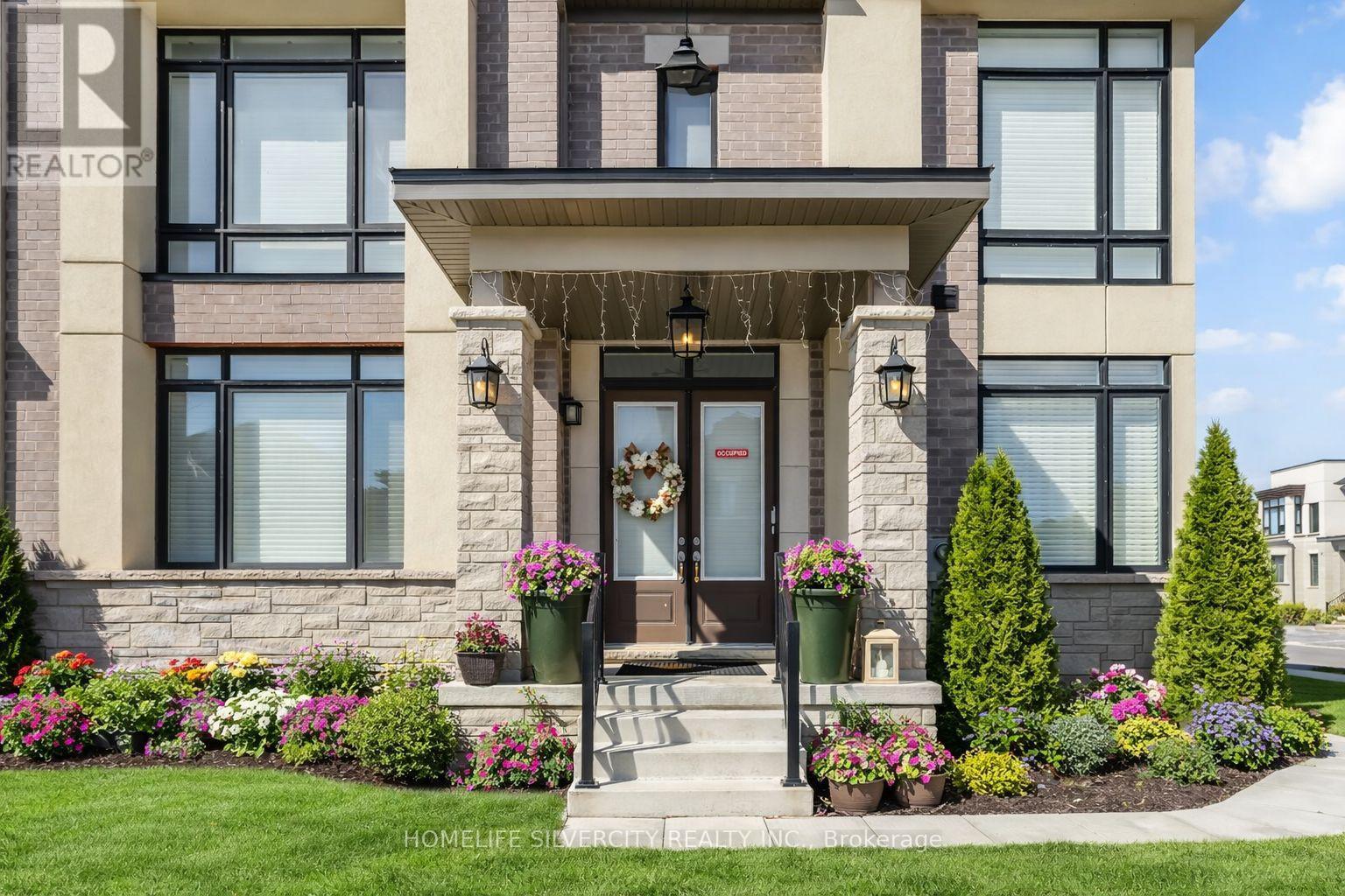 31 Canard Drive, Vaughan, Ontario  L4H 5C4 - Photo 3 - N12987228