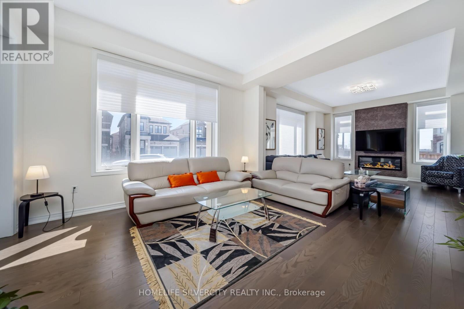 31 Canard Drive, Vaughan, Ontario  L4H 5C4 - Photo 8 - N12987228