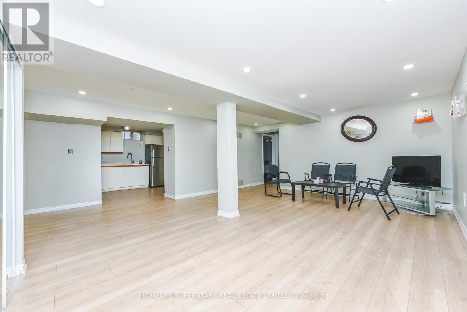 6066 Douguy Boulevard, Mississauga, Ontario  L5V 1B3 - Photo 21 - W12987226