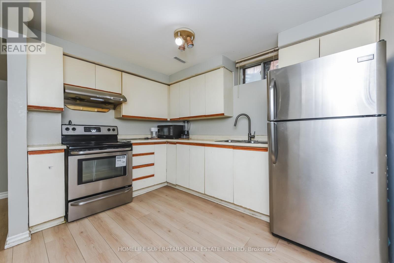 6066 Douguy Boulevard, Mississauga, Ontario  L5V 1B3 - Photo 23 - W12987226