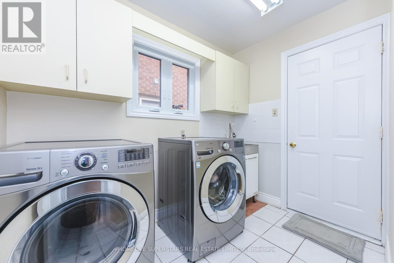 6066 Douguy Boulevard, Mississauga, Ontario  L5V 1B3 - Photo 31 - W12987226