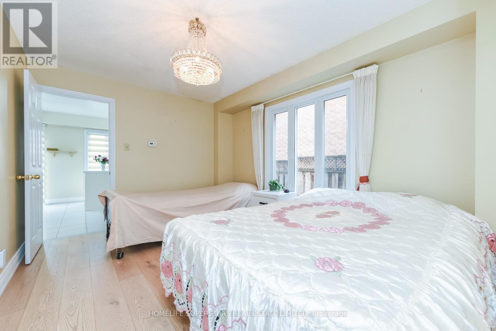 6066 Douguy Boulevard, Mississauga, Ontario  L5V 1B3 - Photo 40 - W12987226