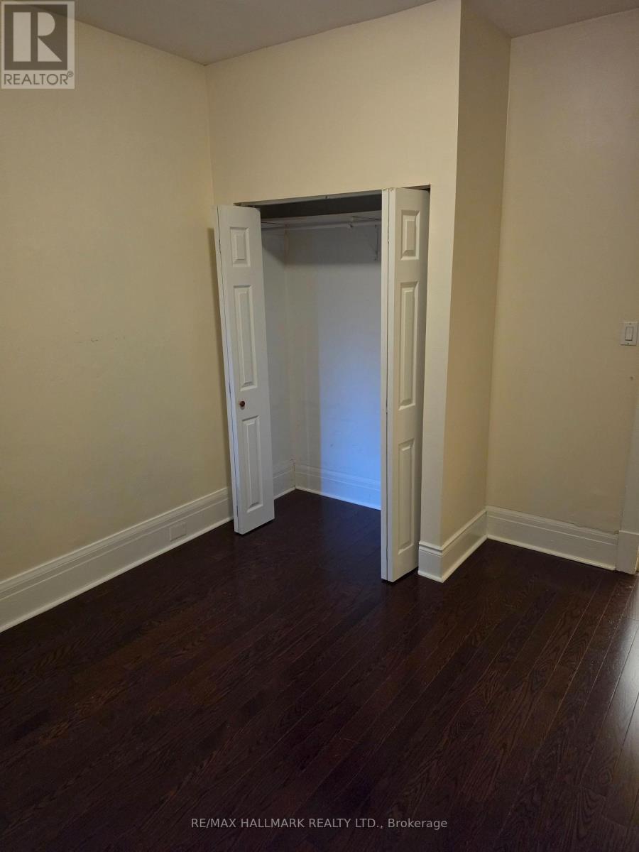 Main Floor - 797 Ossington Avenue, Toronto, Ontario M6G 3T8 - Photo 10 - W12987240