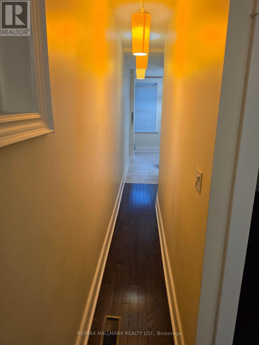 Main Floor - 797 Ossington Avenue, Toronto, Ontario M6G 3T8 - Photo 12 - W12987240