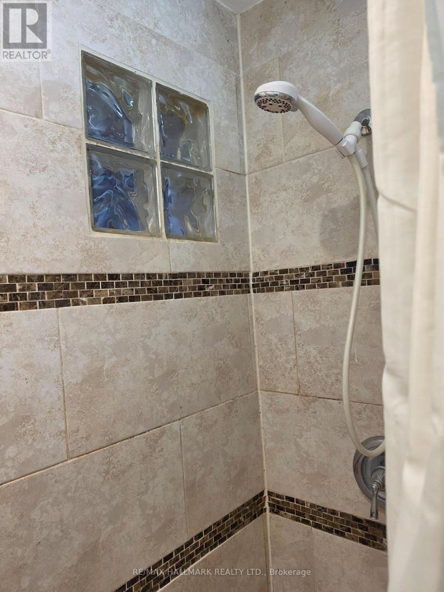 Main Floor - 797 Ossington Avenue, Toronto, Ontario M6G 3T8 - Photo 15 - W12987240