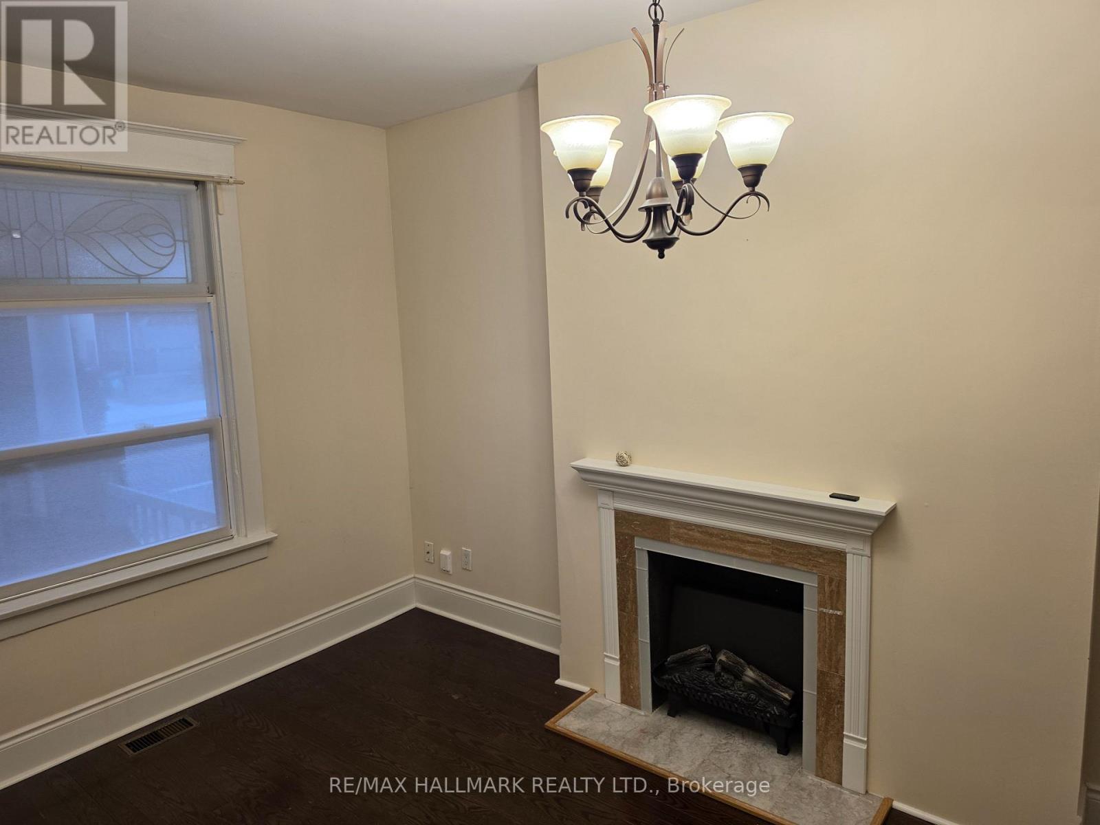 Main Floor - 797 Ossington Avenue, Toronto, Ontario M6G 3T8 - Photo 5 - W12987240